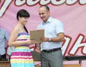 Самая активная и талантливая молодежь получила премии от Мэра города