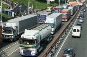 Досмотр транспортных средств въезжающих в город Сочи